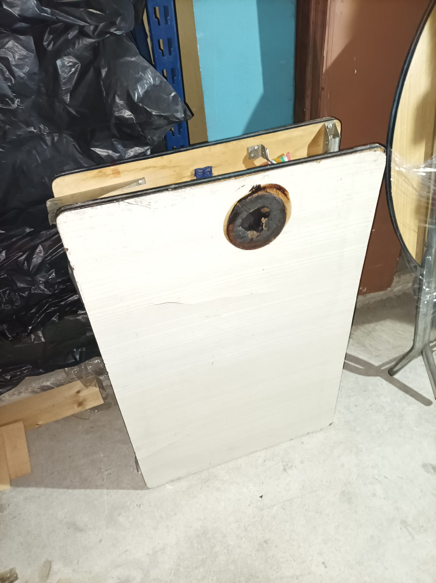 conjunto maleta pic-nic 50x73x14 mesa 63x97x73 silla 40-65x38x36 peq.desperf.mesa (30eu.) 1u